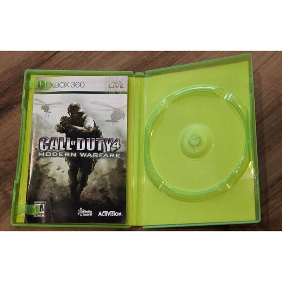 Call of Duty 4 Modern Warfare Game of the Year Edition Xbox 360 Case & Manual - Picture 2 of 6